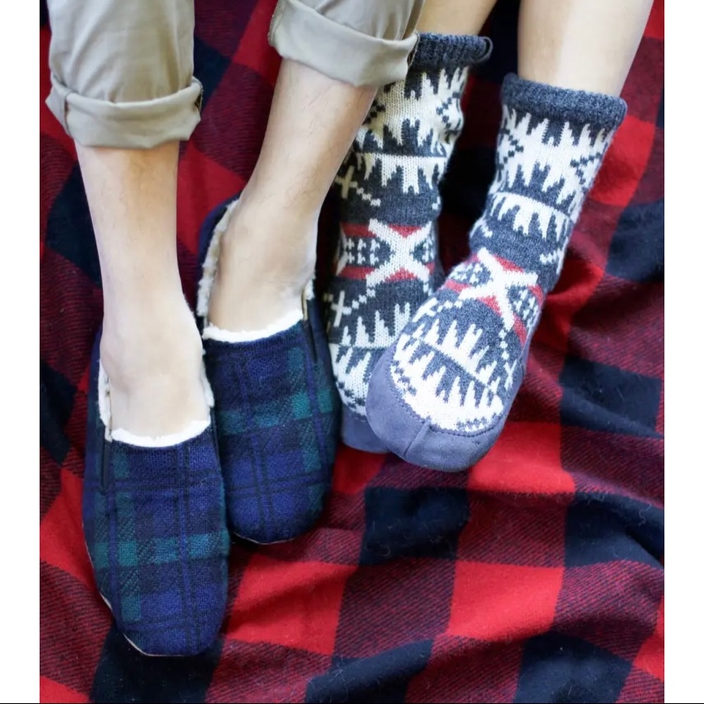 Pendleton Homestead Slippers - Picture 2 of 9